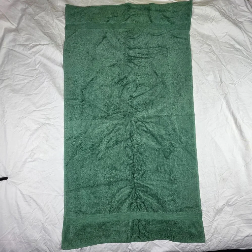 Vintage Grand Patrician Bath Towel Green Egyptian Cotton Made In USA Summer Out